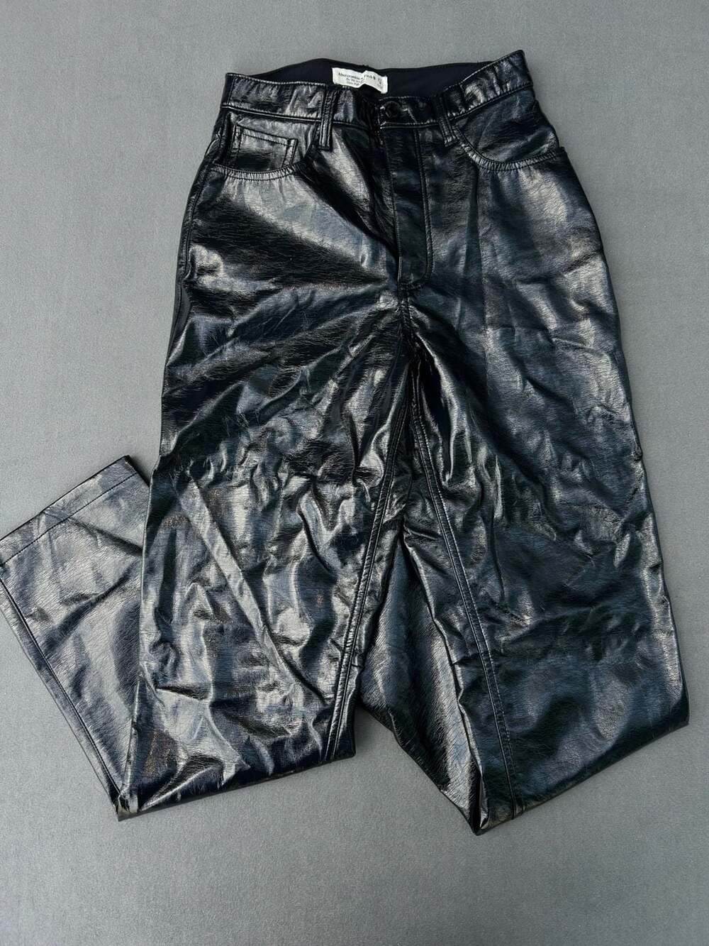Abercrombie & Fitch The '90s Straight Ultra High Rise Faux Leather Pants 27/4